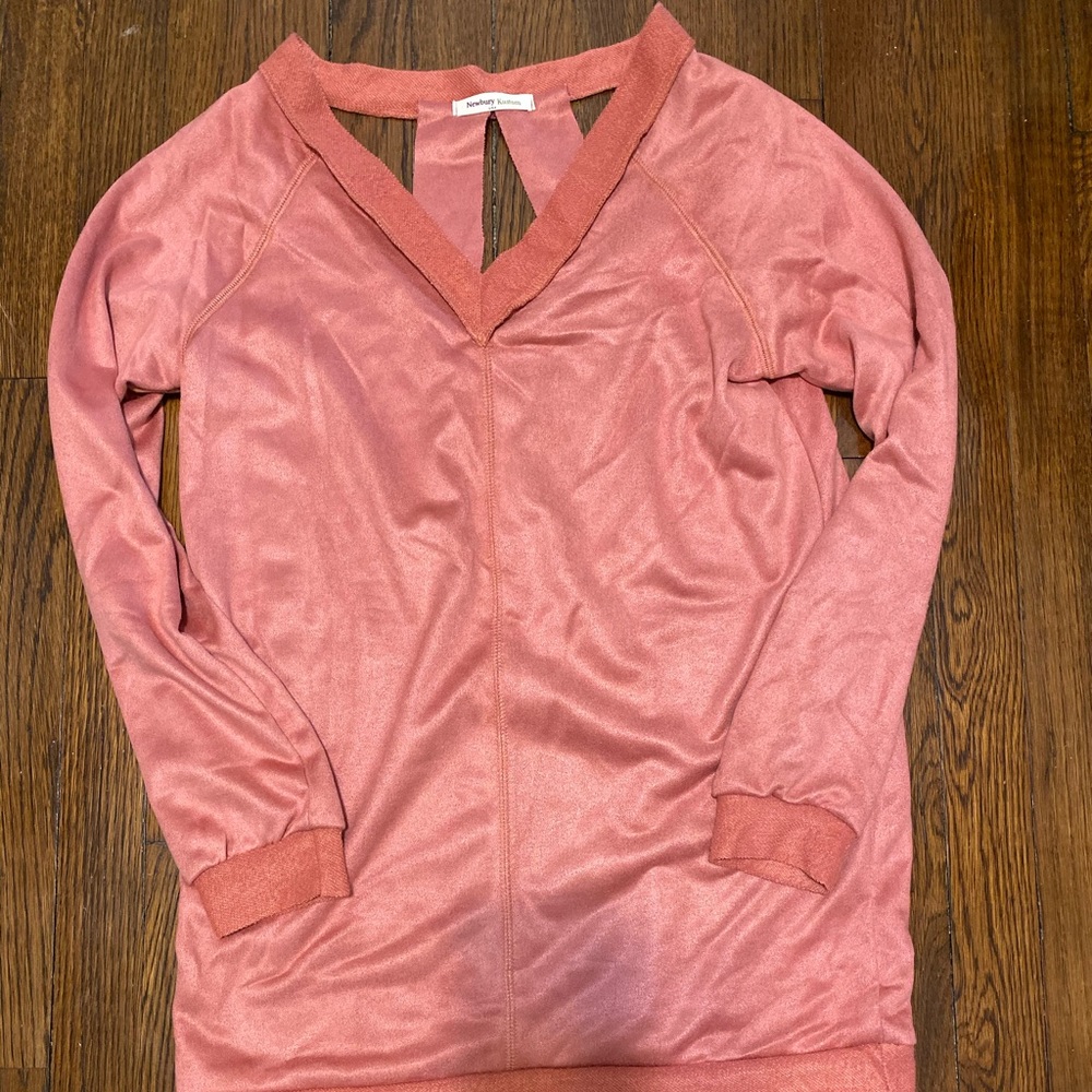 These Three Boutique Pullover!